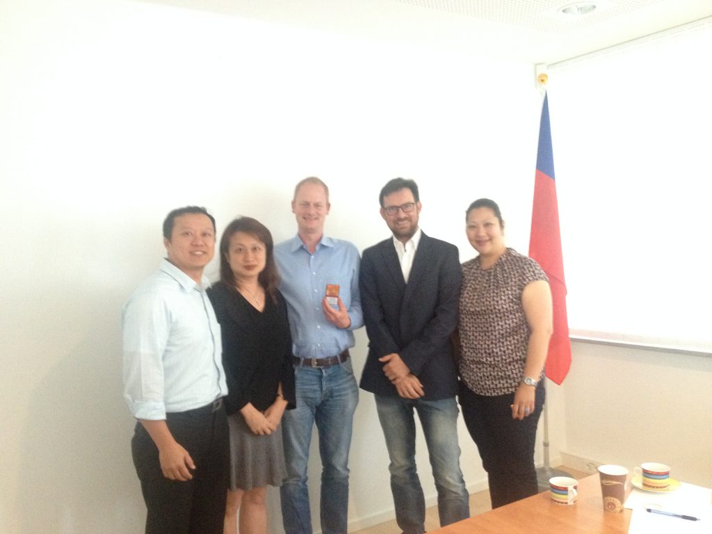 The ChinaWeChatting.de Team at the Teipeh Representative Office in Hamburg